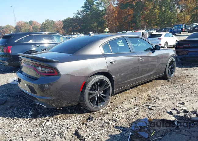 2C3CDXHG0HH652561: 43648738