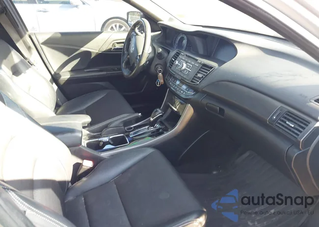 1HGCR2F51HA256995: 43648786