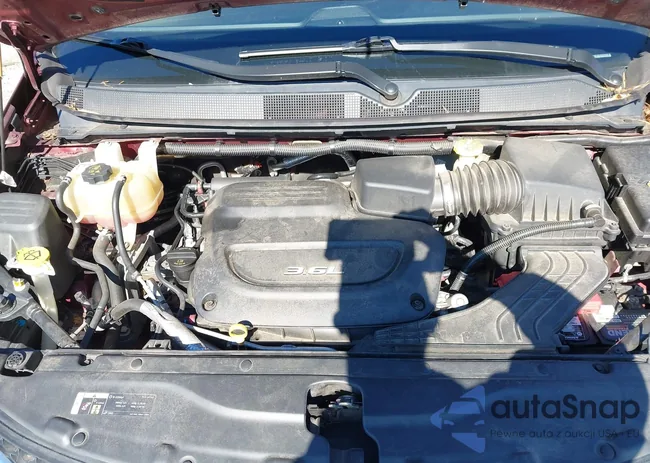 2C4RC1BG3JR120073: 43647791