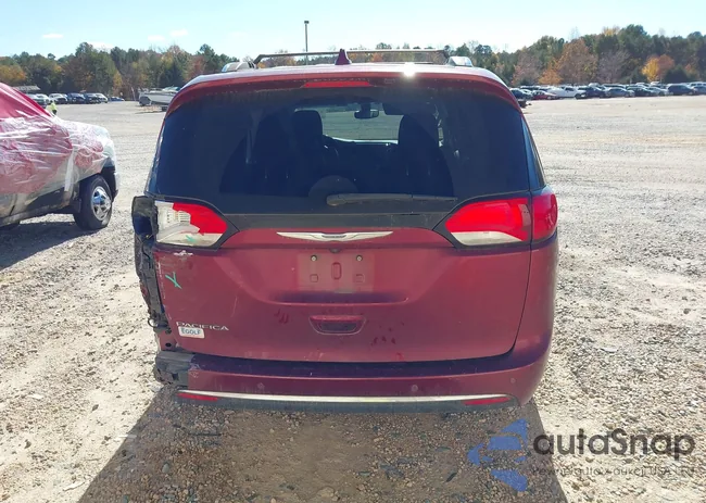 2C4RC1BG3JR120073: 43647791