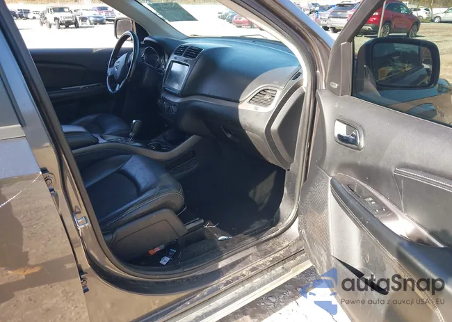 3C4PDCGB1LT206768: 43649328