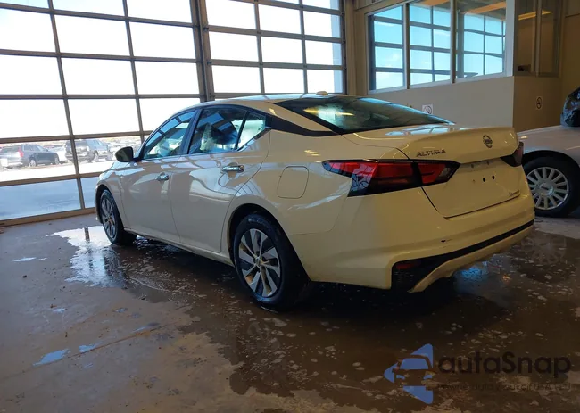 1N4BL4BV4LC271698: 43649424