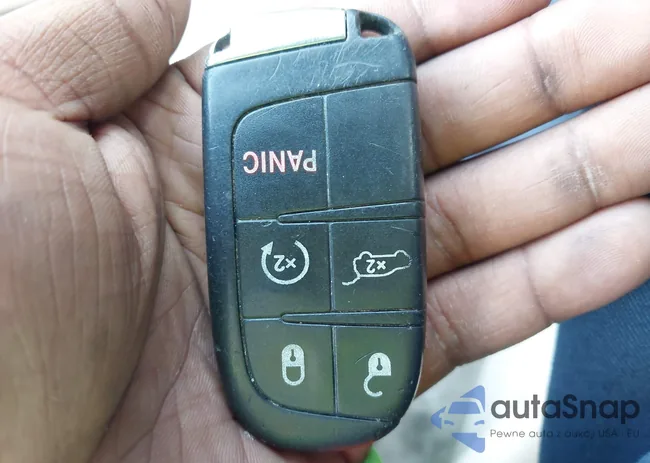 1C4RJECG0FC755442: 43649508