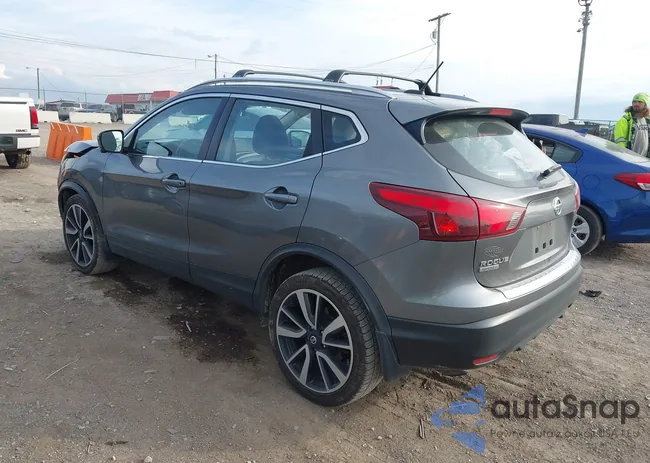 JN1BJ1CP5HW018963: 43649555