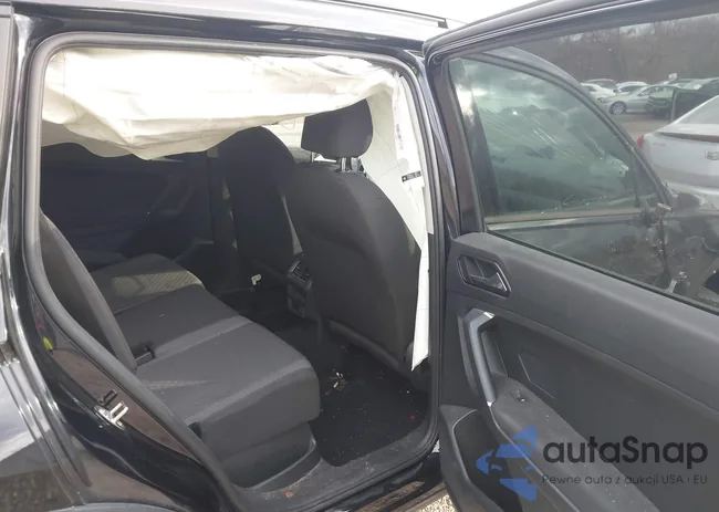 3VV0B7AX4JM055758: 43649603