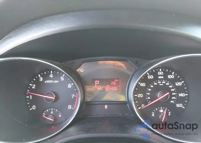 KNDMB5C10G6173876: 43649688