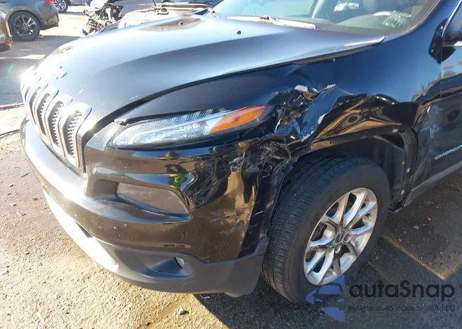 1C4PJLCB5FW721723: 43649722