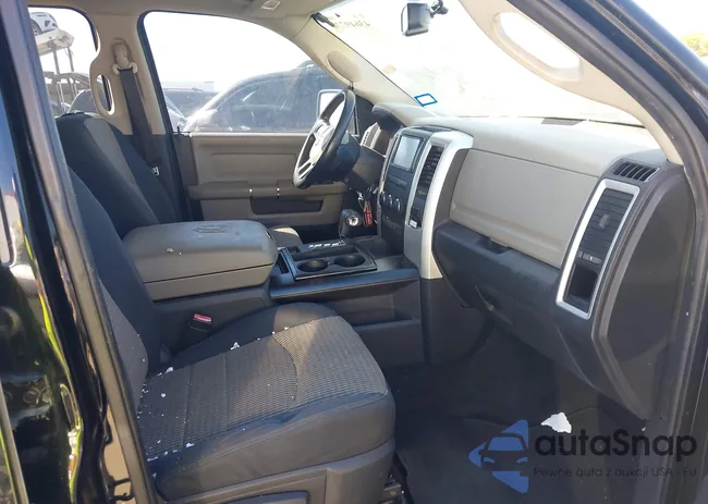 1C6RD6LT8CS181868: 43649730