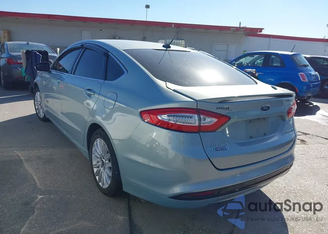 3FA6P0SUXER240997: 43648999