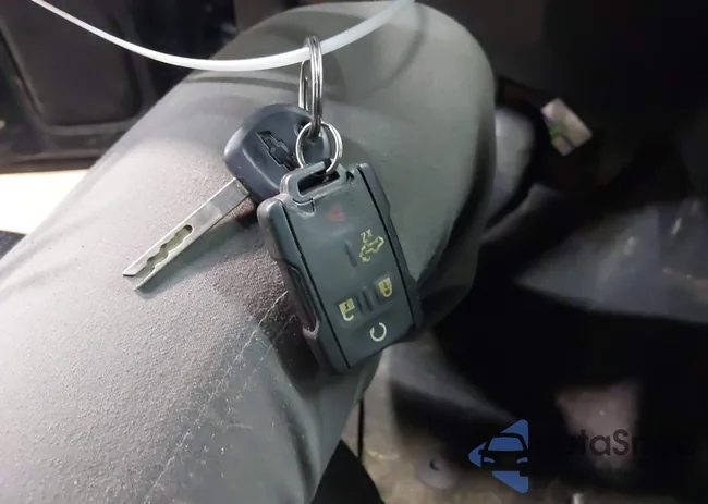 3GCPYBEK0NG120798: 43649043