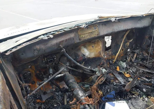 1FTCR10T2KUA62577: 43649047