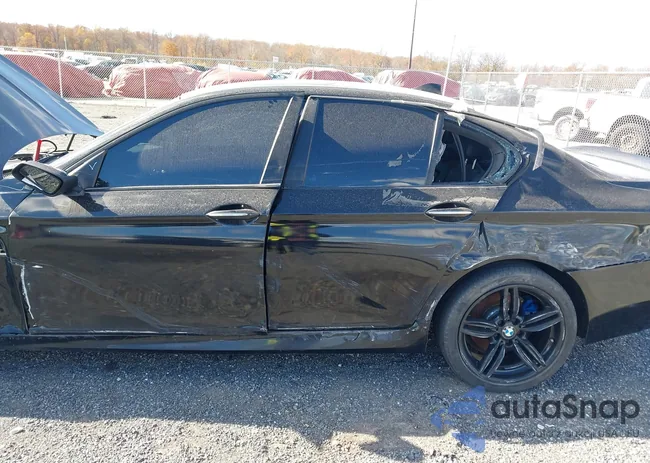 WBAFR7C52DC829279: 43650650