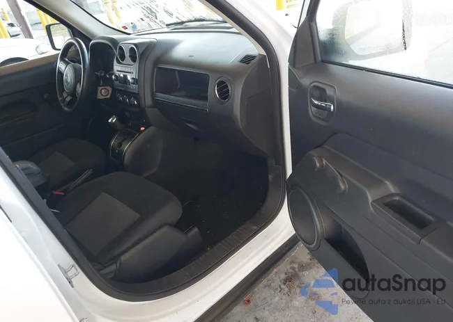 1C4NJPBB5FD179051: 43650712