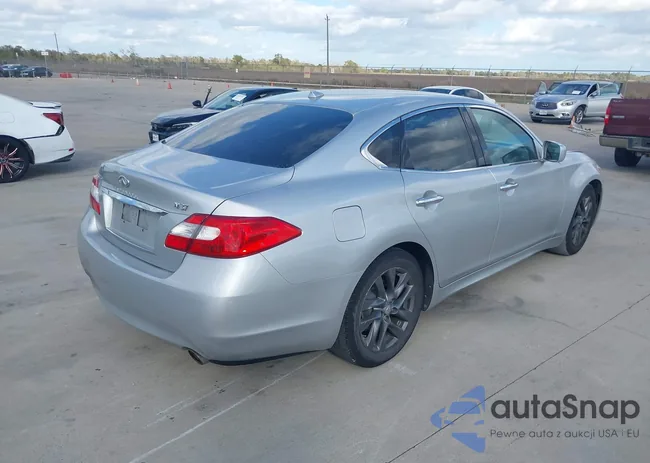 JN1BY1AP1BM324849: 43649912