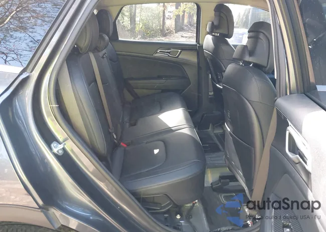 KNDPVCAG3P7069120: 43649997