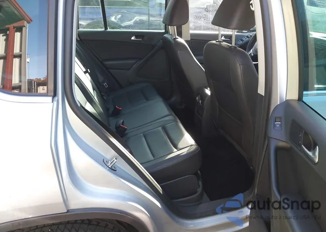 WVGAV7AX1FW563554: 43651248