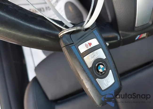 WBA8B9G54JNV11327: 43651388