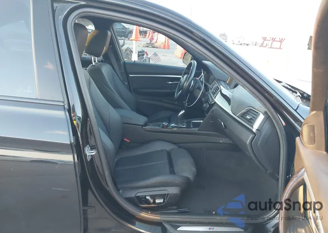 WBA8B9G54JNV11327: 43651388