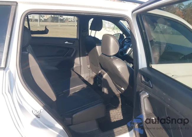 3VVCB7AX8NM115883: 43651453