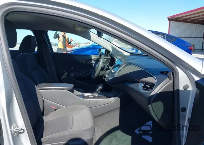 1G1ZD5ST0MF005050: 43651513