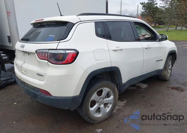 3C4NJDBB1MT569831: 43651737