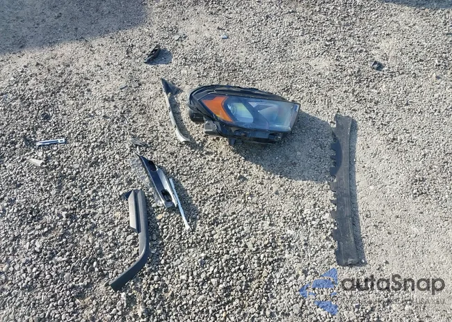 MAJ6P1CL1JC211151: 43652445