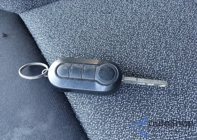 3C6TRVAG8HE525913: 43653377