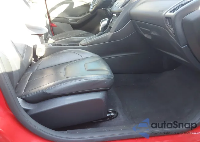 1FADP3F28GL332810: 43653682