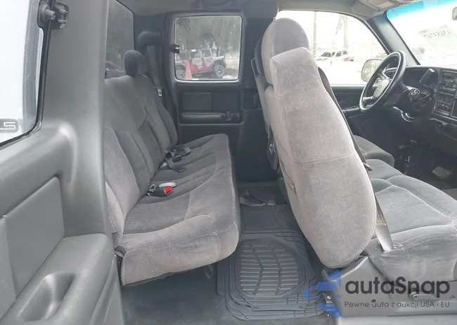 2GCEC19V811144080: 43653747