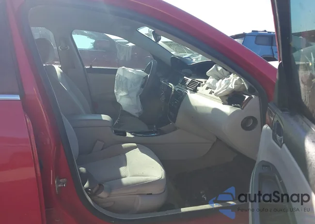 2G1WT55K689145837: 43653764