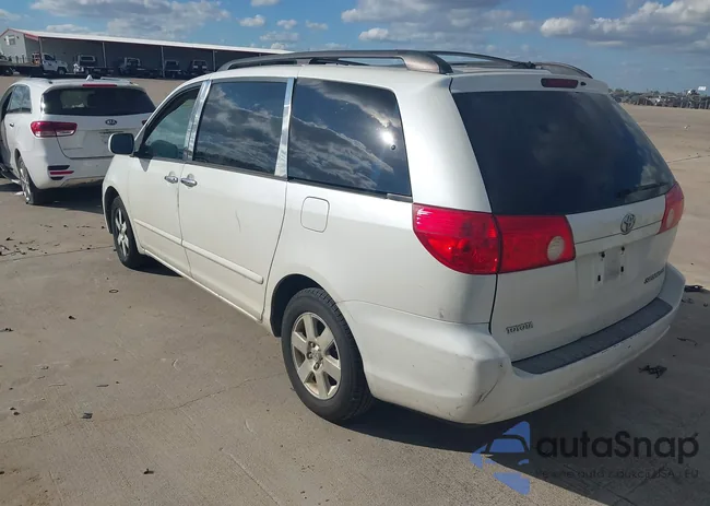 5TDZK22C19S252404: 43652839