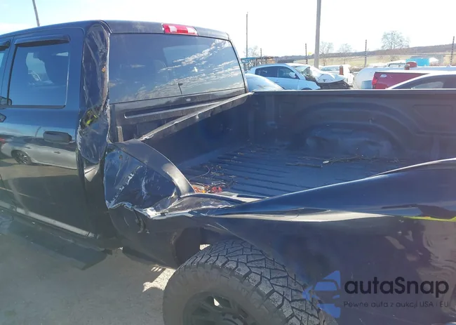 3C6UR5CL4EG187103: 43653788