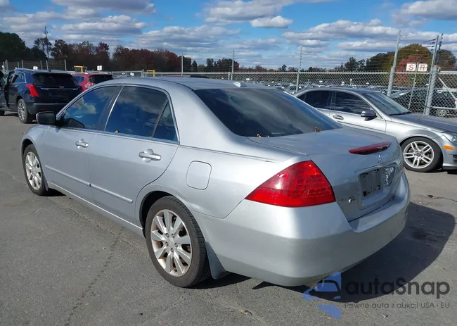 1HGCM66556A050744: 43653899