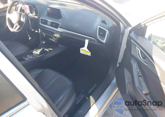 3MZBN1V30JM181650: 43655397