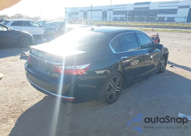 1HGCR3F93HA023919: 43655734