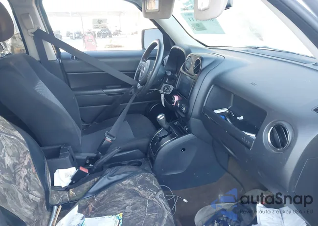 1C4NJPBB5GD602812: 43655111