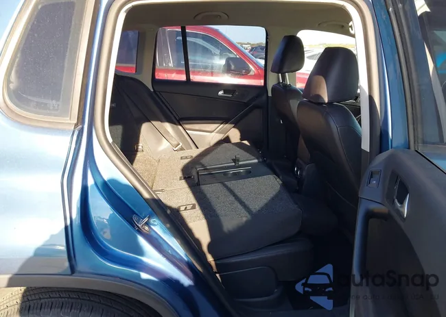 WVGAV7AX7HK006027: 43656288