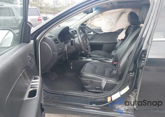 3FAHP0KC3AR204935: 43656351