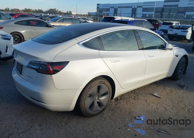 5YJ3E1EB9KF448160: 43656444