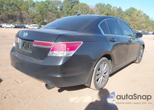 1HGCP2F80BA071408: 43656536