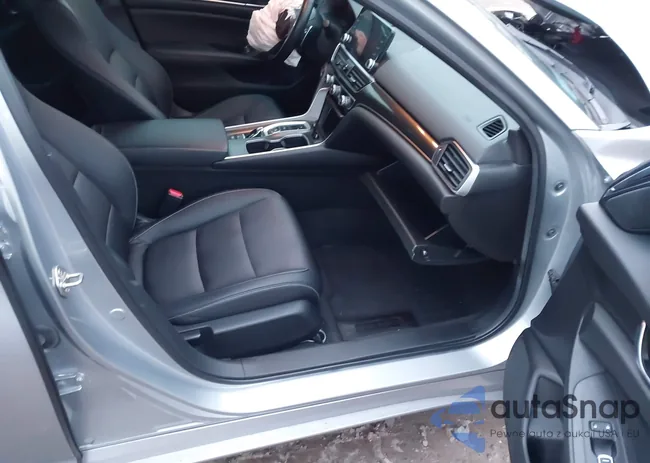 1HGCV2F36KA030646: 43655908