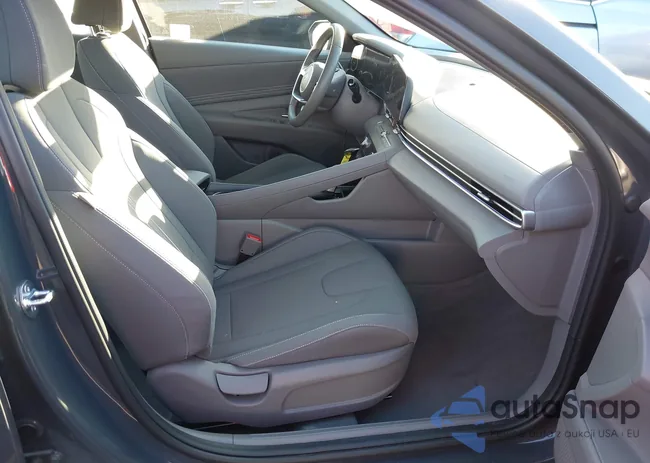 KMHLS4DG5RU677505: 43655940