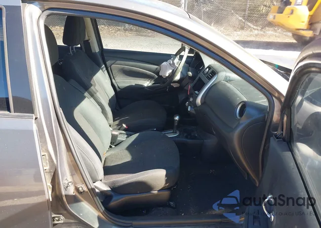 3N1CN7AP4EL818881: 43655993