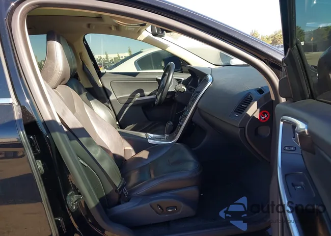 YV4902DZ2C2317022: 43656068