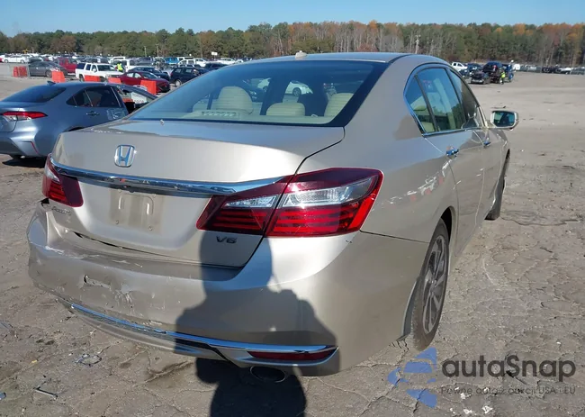 1HGCR3F87HA016365: 43656132