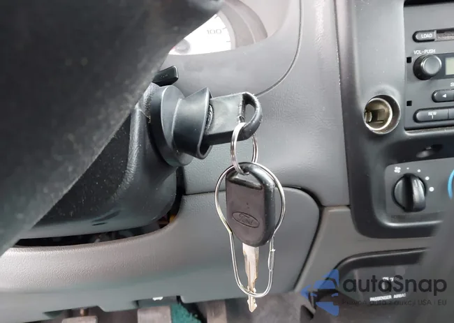 1FTYR10U04PB54027: 43657528