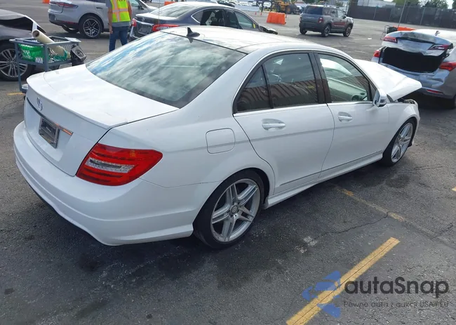 WDDGF4HB6DR250327: 43657727