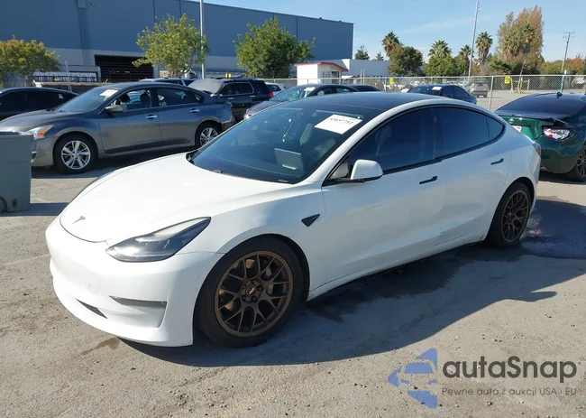 5YJ3E1EB7MF048424: 43657752