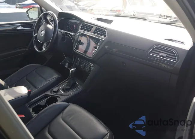 3VV4B7AX9JM207731: 43657756