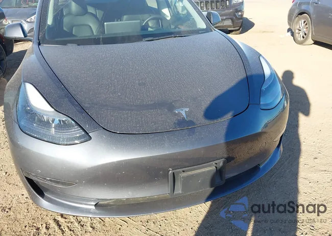 5YJ3E1EB4NF207000: 43658320